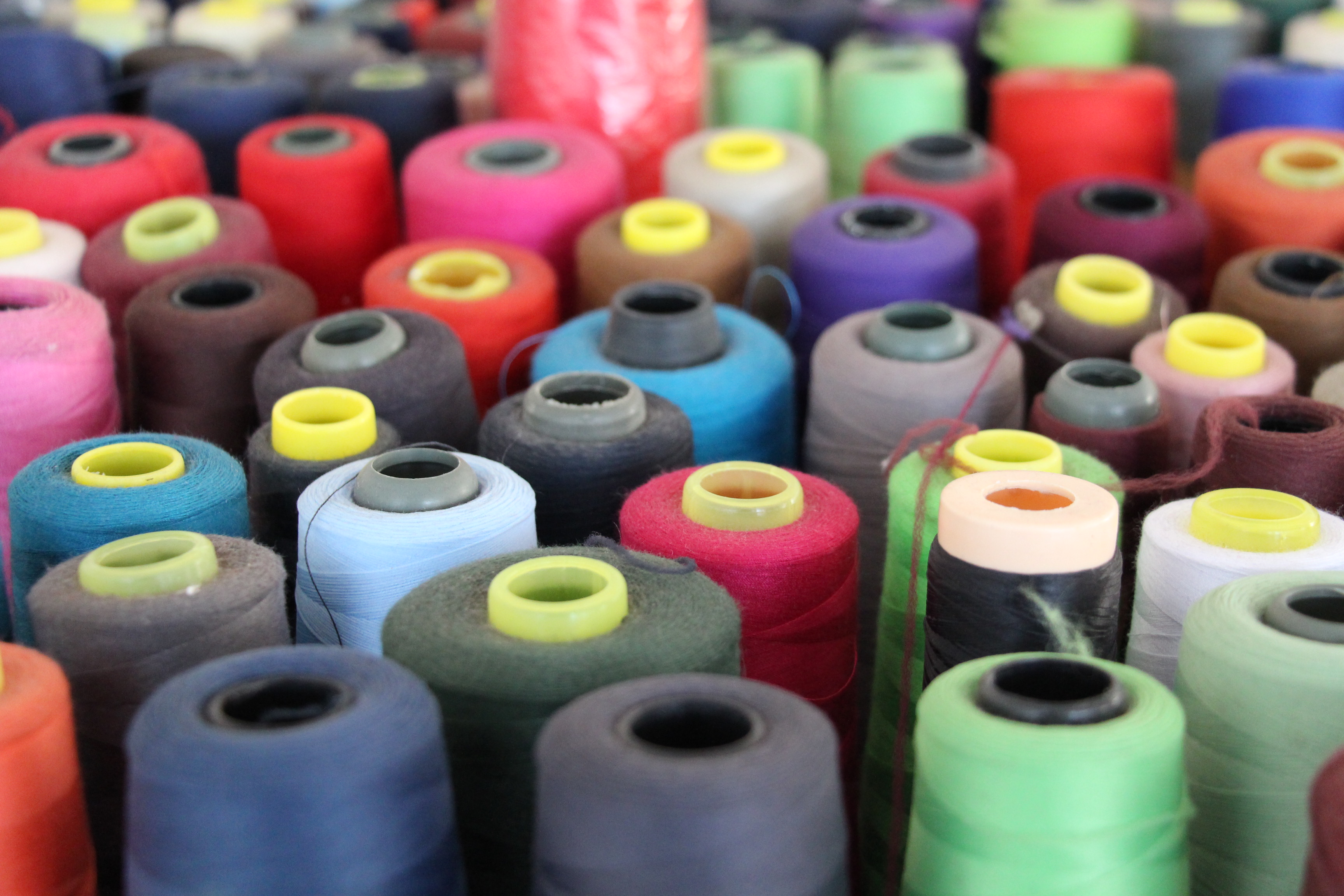 探索“服装+”，纺织业龙头的智能“织造”进阶之路